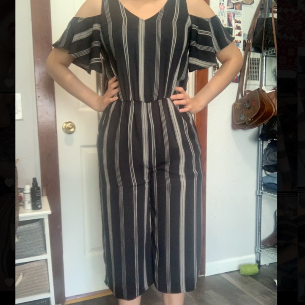 Black and white, capri Eyeshadow jumpsuit